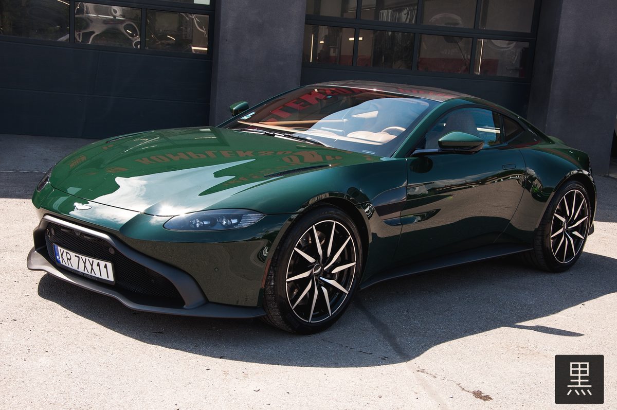 Aston Martin Vantage