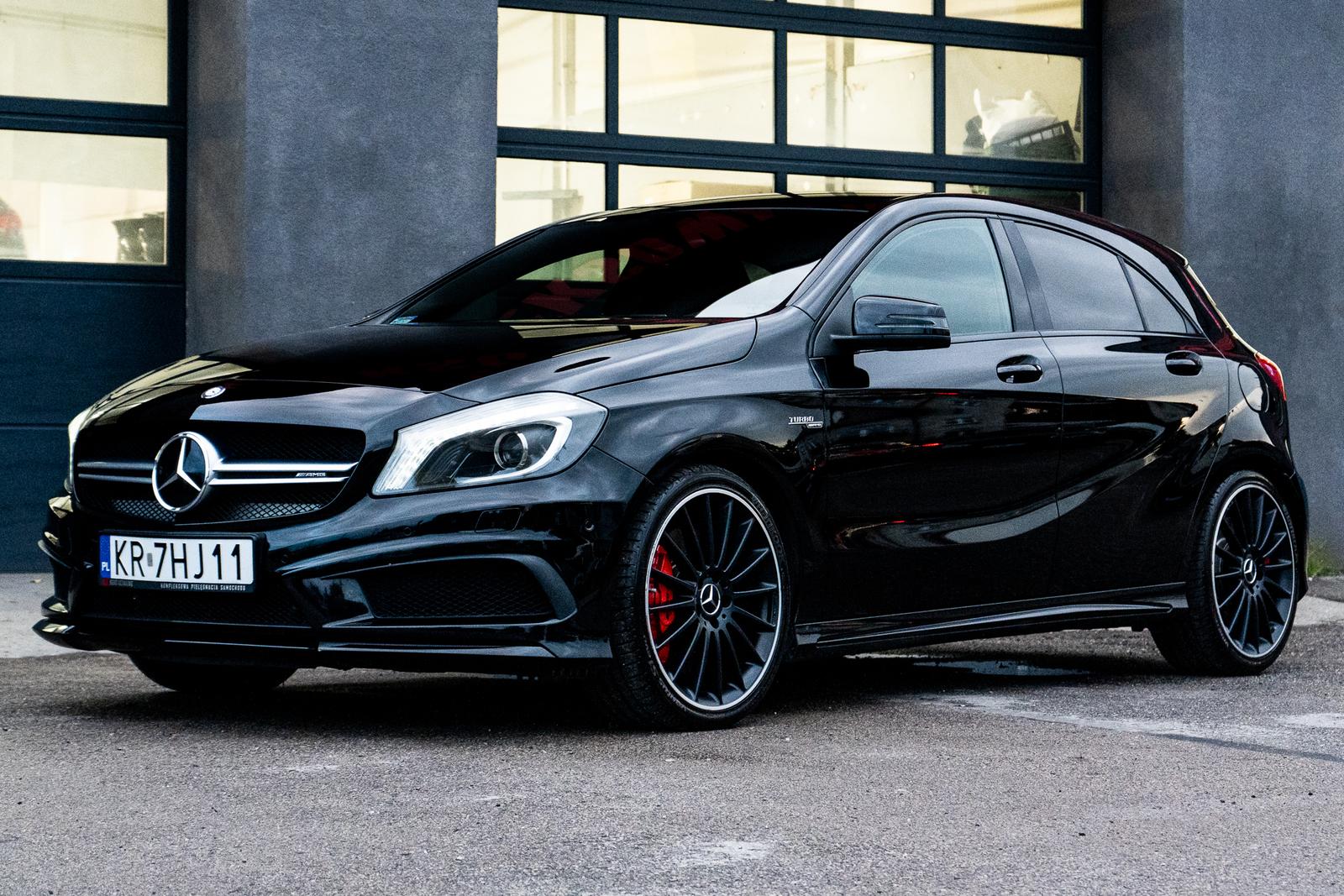 Mercedes A45 AMG